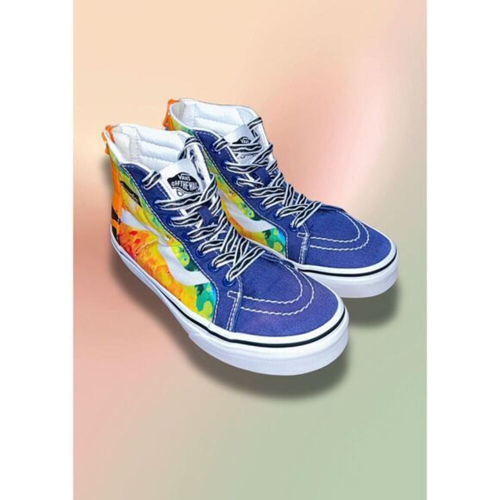 Vans x Crayola Sk8-Hi Zip Kids Size 2 Color Explosion Rainbow High Top Sneakers